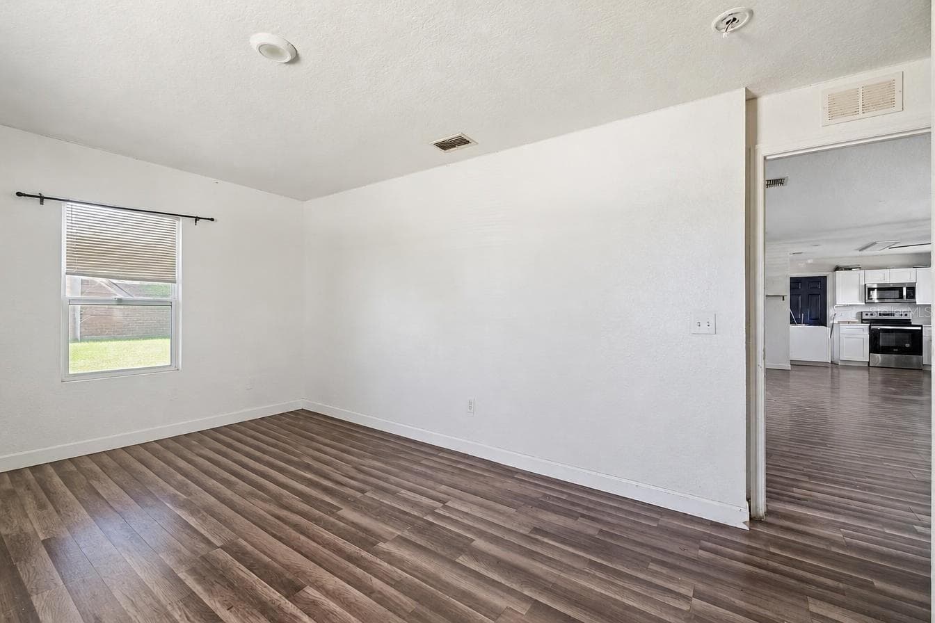 Virtually Stage - 220 D ST, LAKE WALES