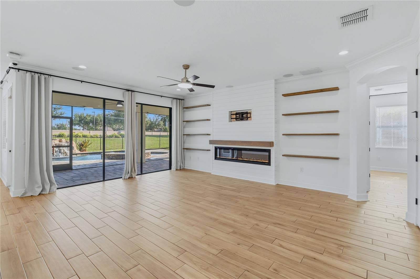Single Family Residence at 5785 SAYBROOK CIR, SANFORD, photo 21 of 81