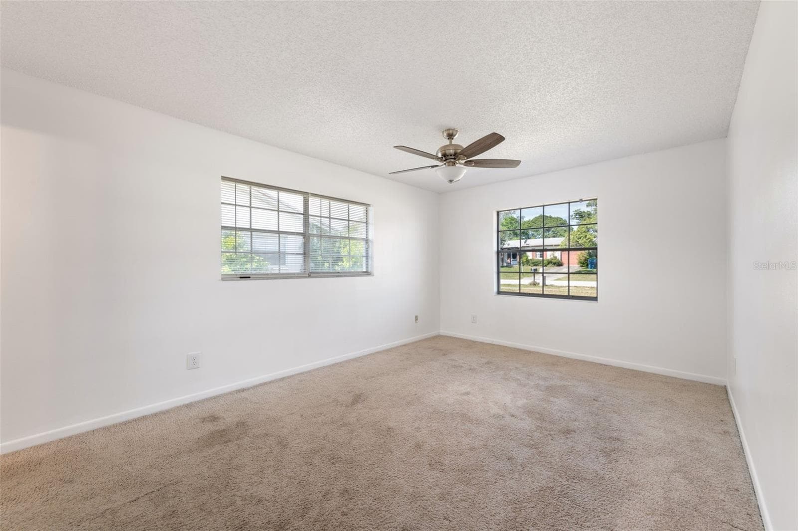 Master - 12601 EDDINGTON RD, SPRING HILL