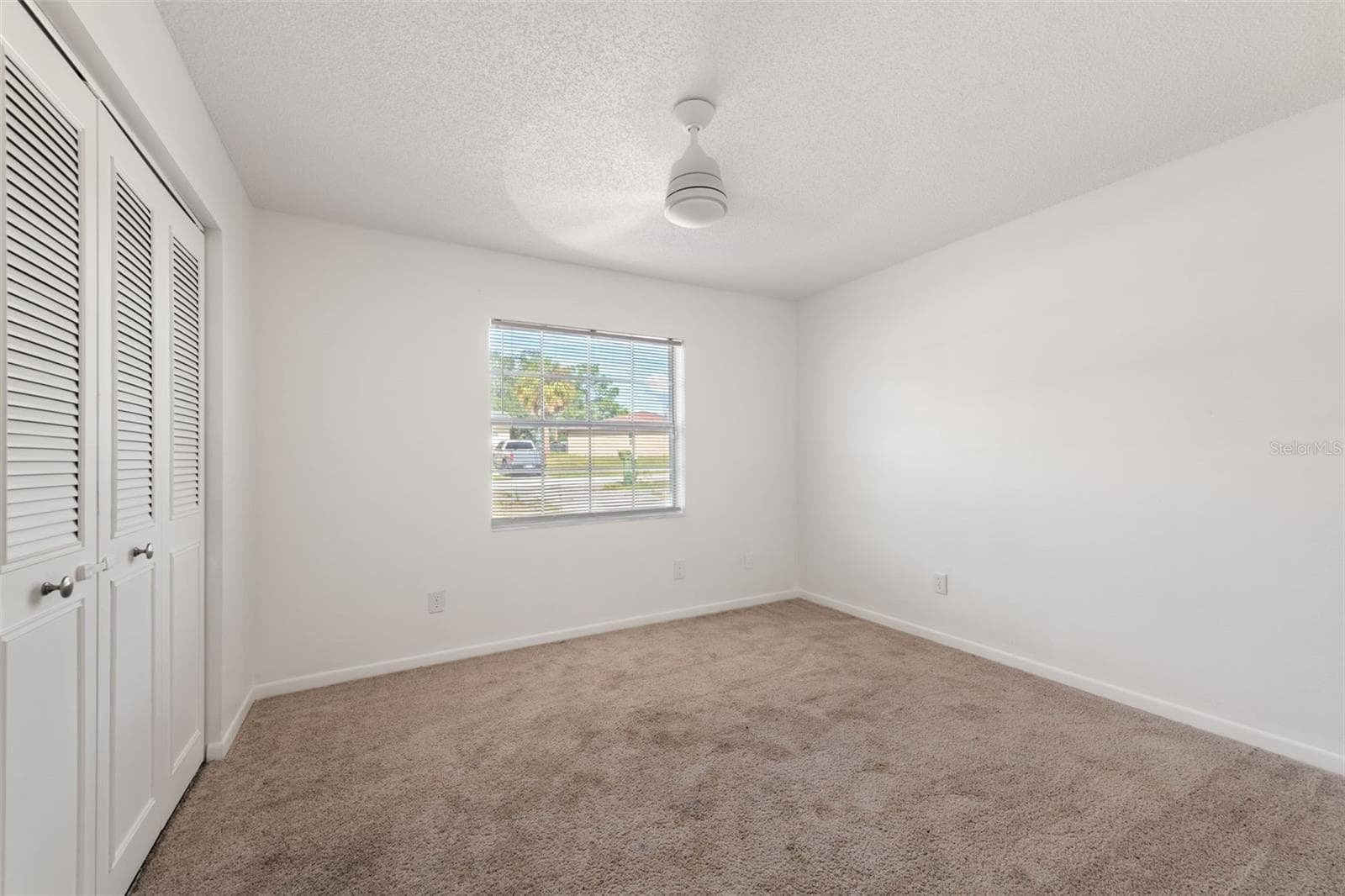 Room 2 - 12601 EDDINGTON RD, SPRING HILL
