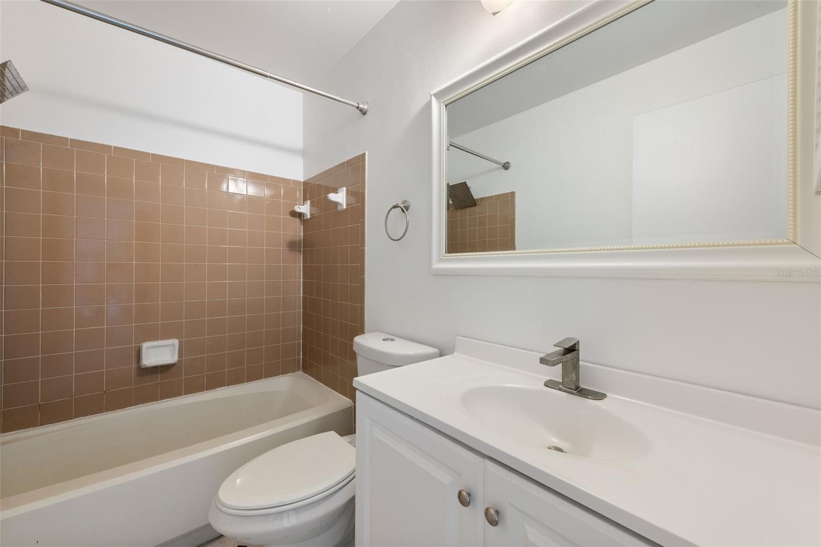 Bathroom - 12601 EDDINGTON RD, SPRING HILL