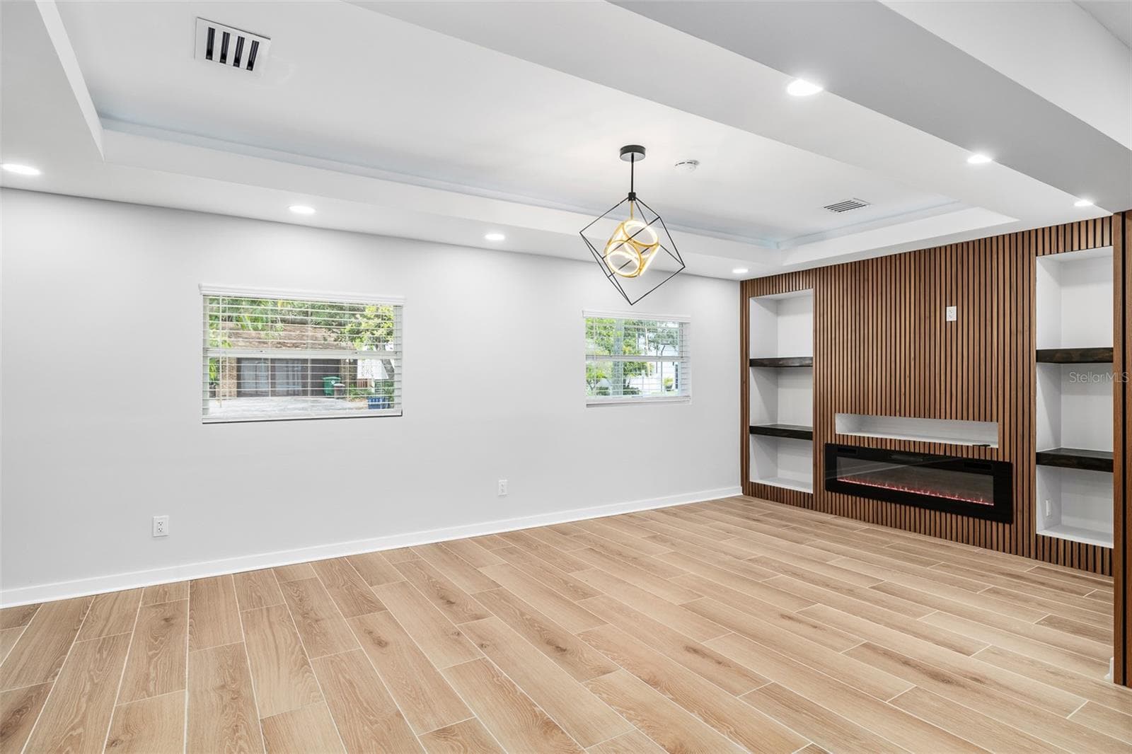 Single Family Residence at 2306 S SAN JOSE CIR, TAMPA, photo 15 of 51