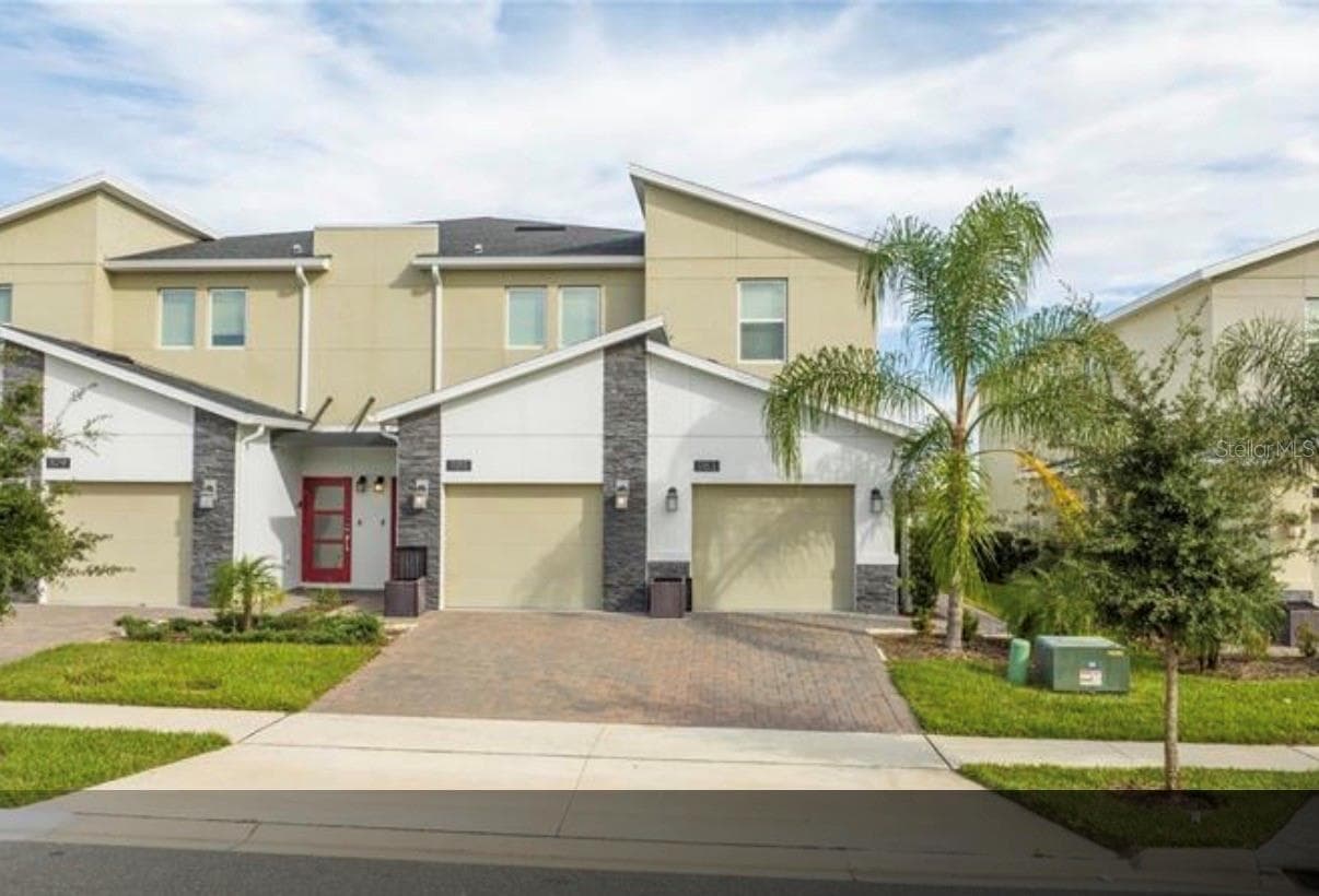 1183 DROP LN