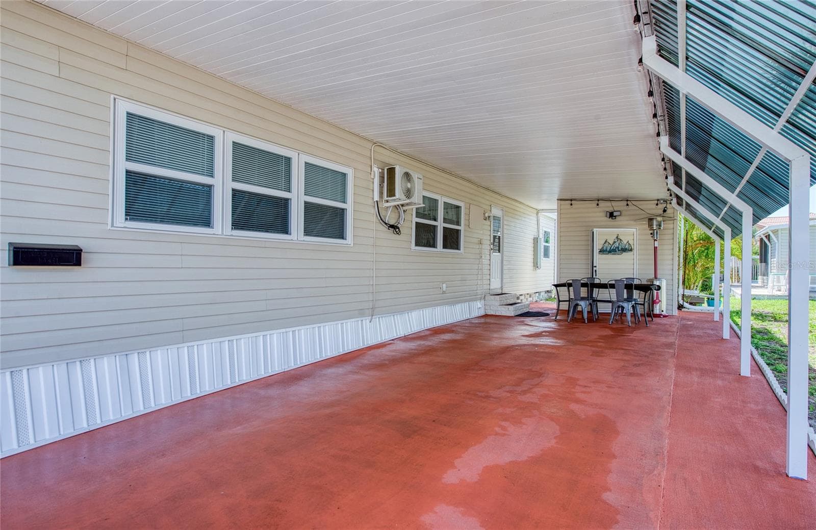 Carport / Kick-outs - 18675 US HIGHWAY 19 N #328, CLEARWATER