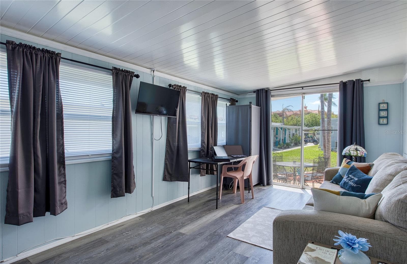 Florida Room - 18675 US HIGHWAY 19 N #328, CLEARWATER