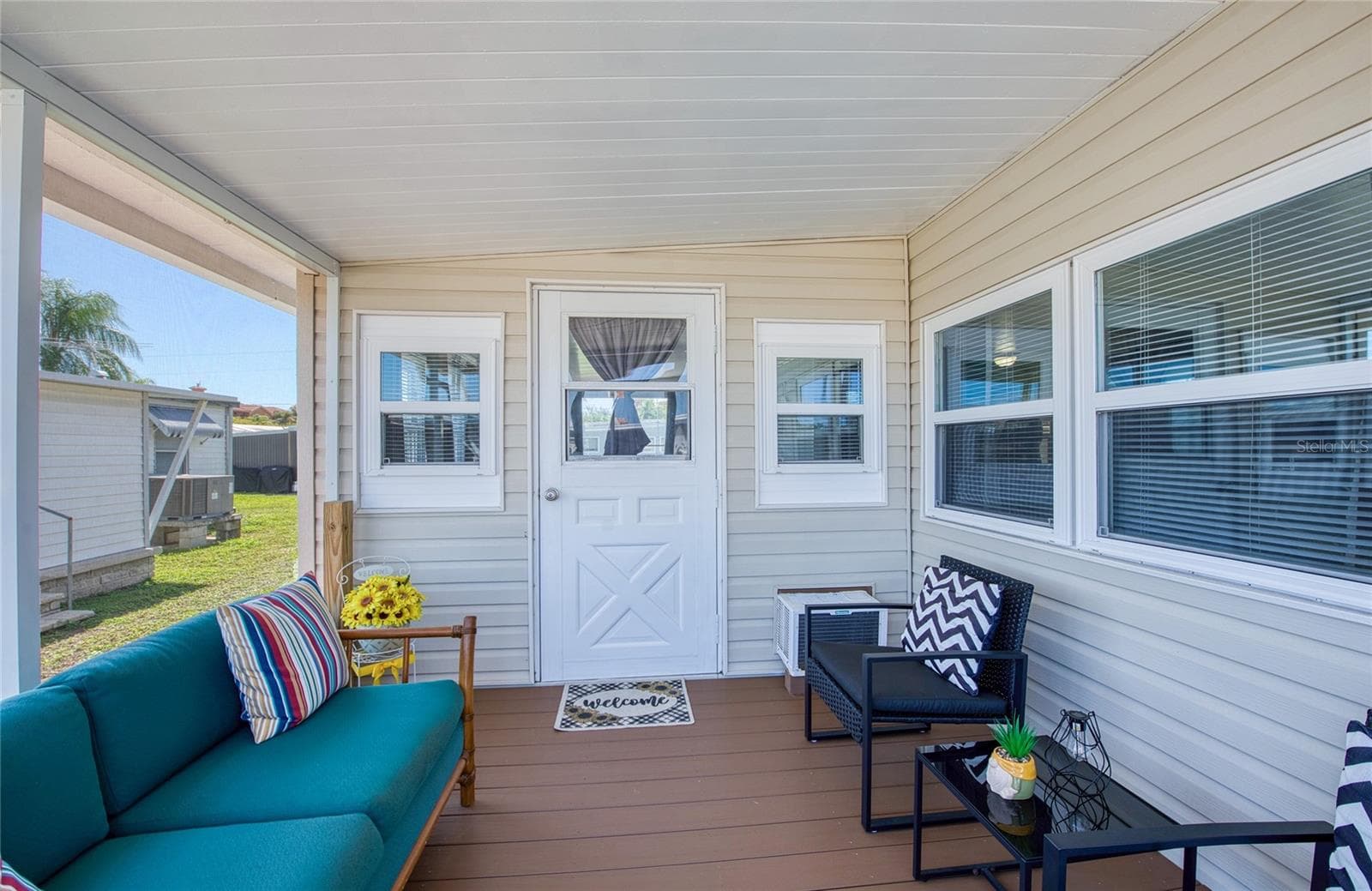 Front Porch - 18675 US HIGHWAY 19 N #328, CLEARWATER