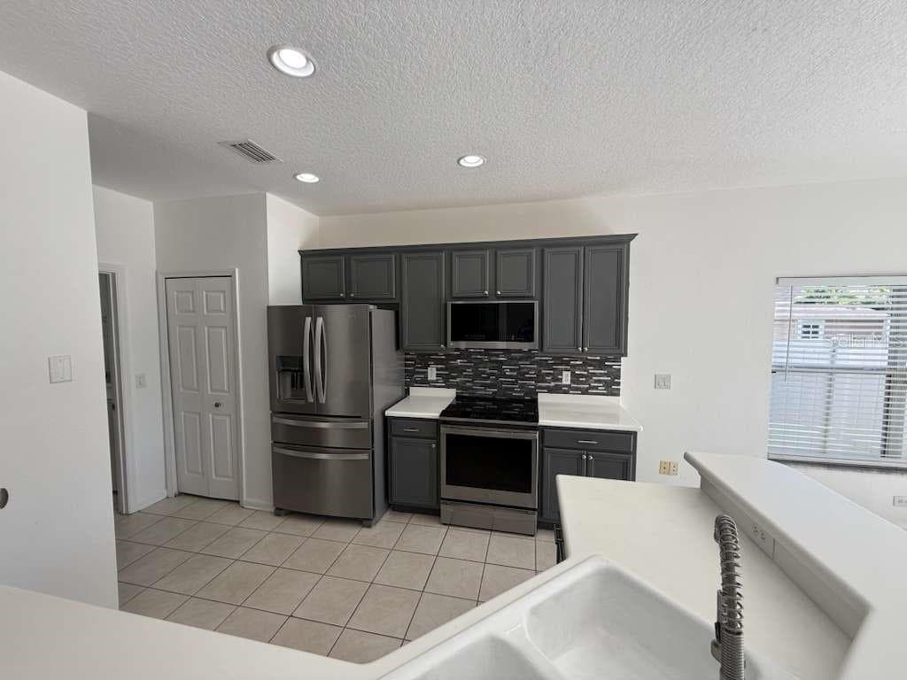 Single Family Residence at 14548 GRAND COVE DR, ORLANDO, photo 13 of 28