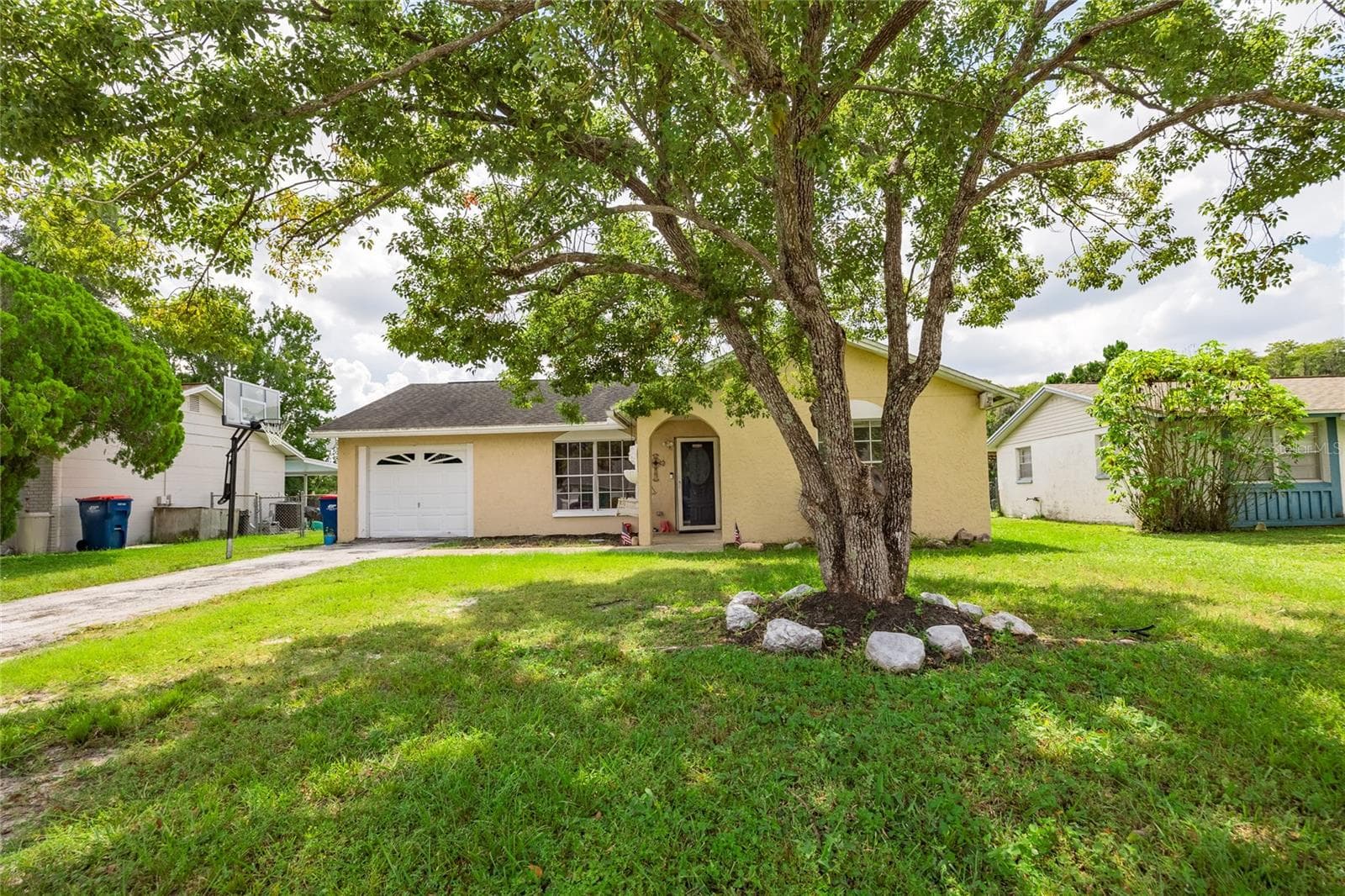 Single Family Residence at 7250 FULLERTON CT, NEW PORT RICHEY, photo 2 of 20