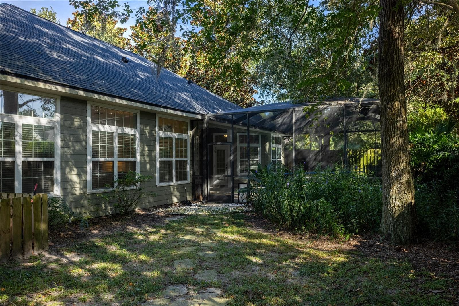 Single Family Residence at 915 SW 86TH WAY, GAINESVILLE, photo 52 of 55