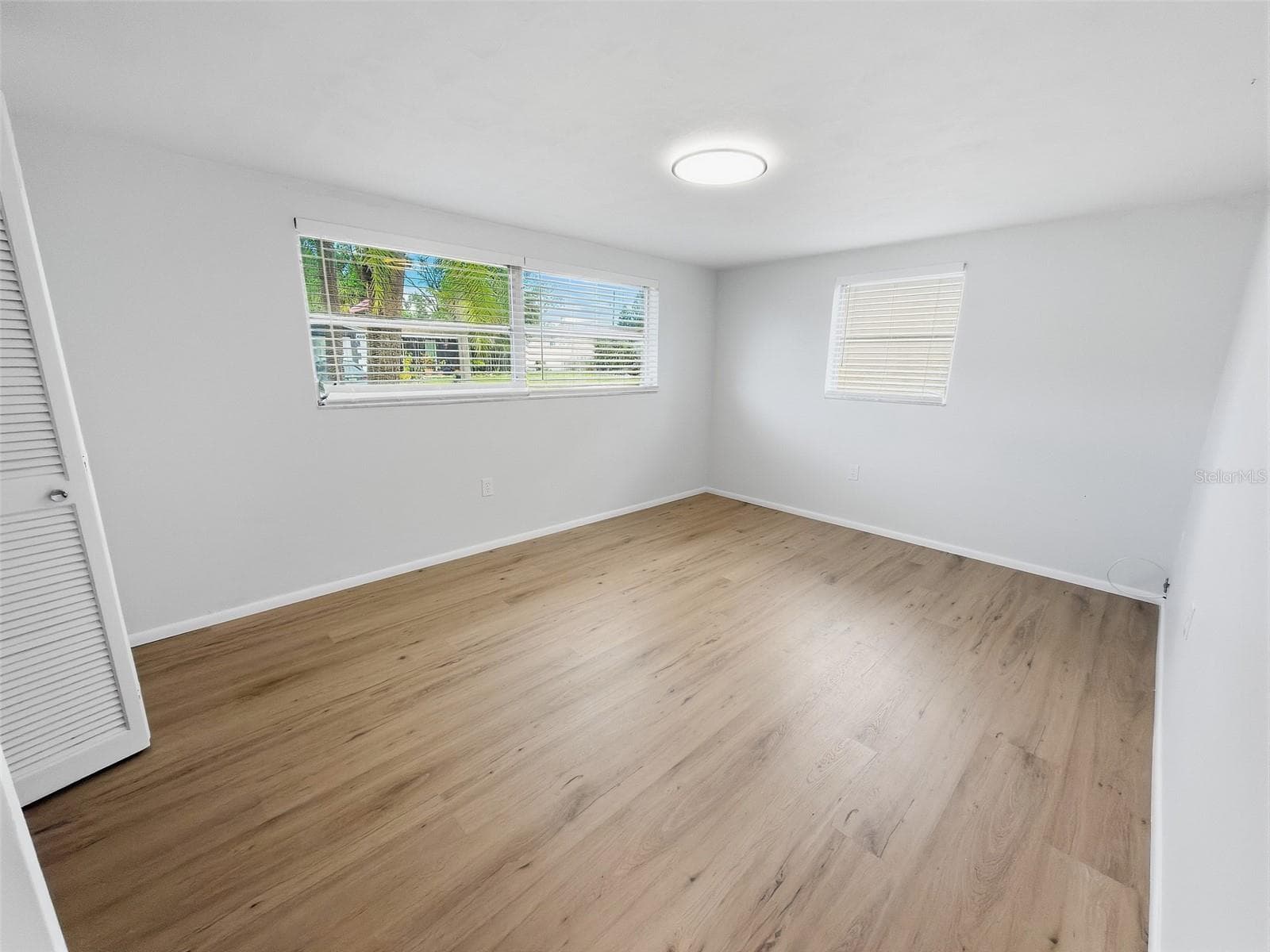 Single Family Residence at 4208 CANTERBERRY DR, HOLIDAY, photo 11 of 33