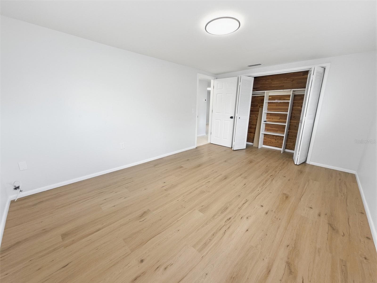 Single Family Residence at 4208 CANTERBERRY DR, HOLIDAY, photo 12 of 33