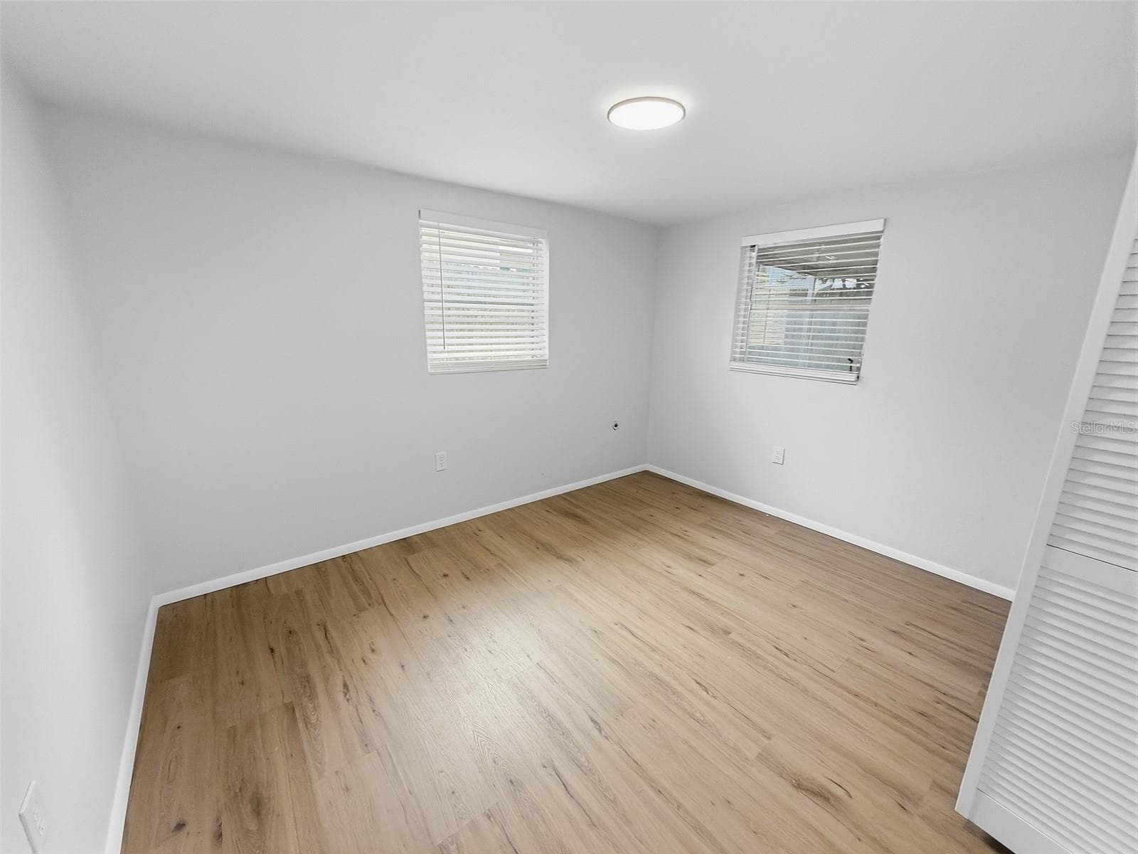 Single Family Residence at 4208 CANTERBERRY DR, HOLIDAY, photo 14 of 33