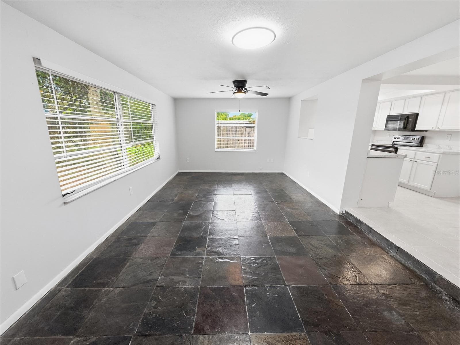 Single Family Residence at 4208 CANTERBERRY DR, HOLIDAY, photo 23 of 33