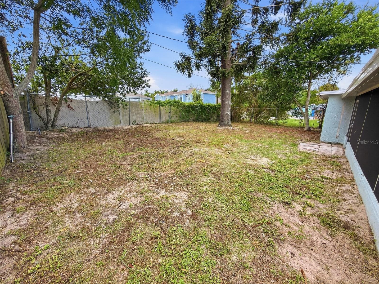 Single Family Residence at 4208 CANTERBERRY DR, HOLIDAY, photo 27 of 33