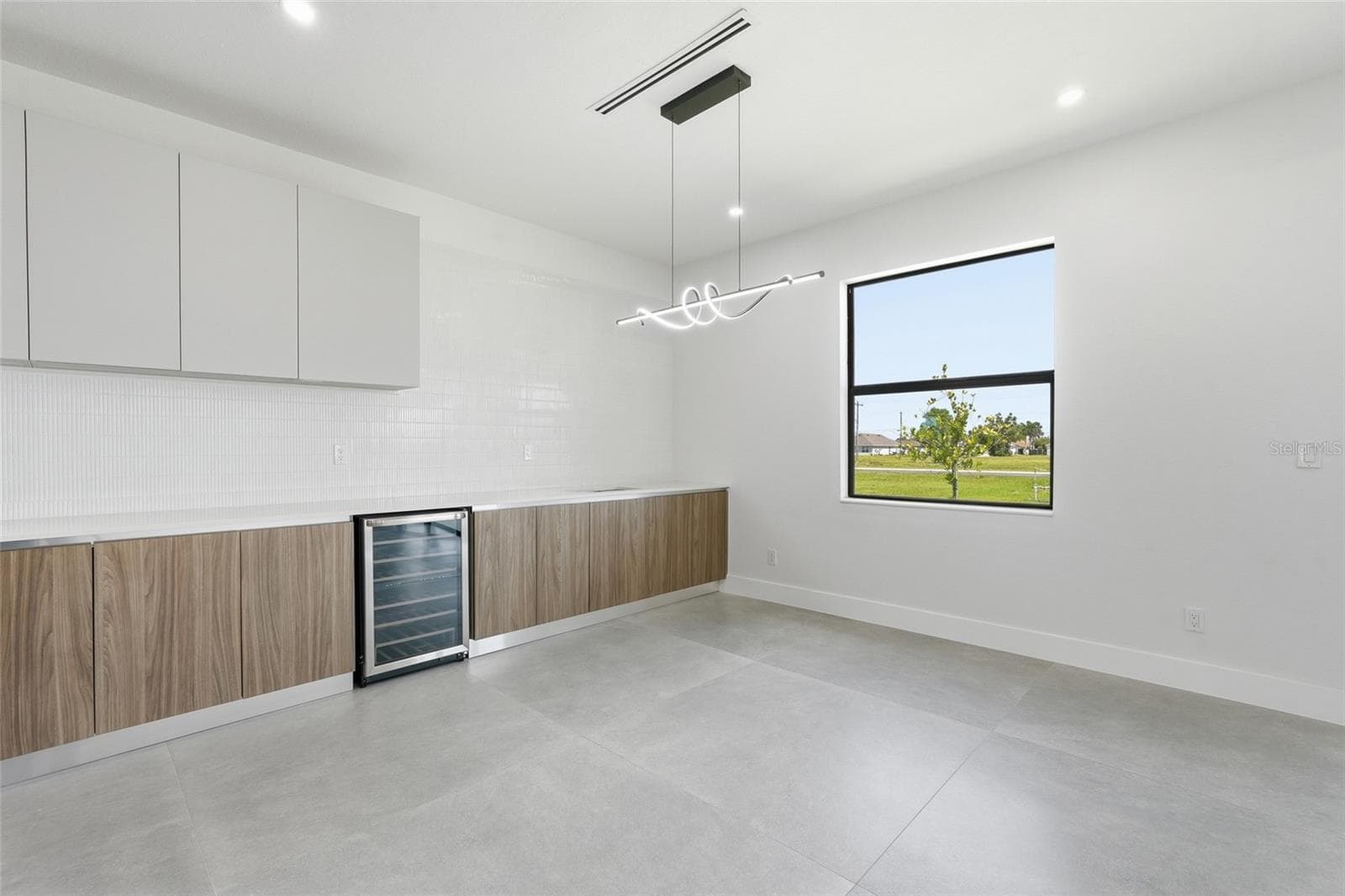 Dining Area - 329 NE 15TH TER, CAPE CORAL