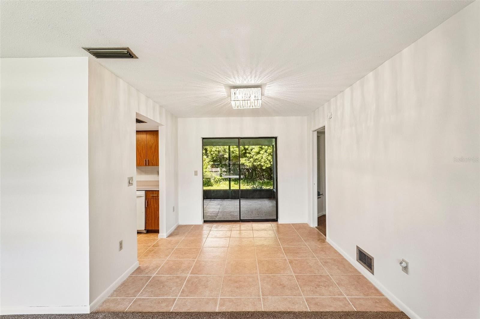Single Family Residence at 21286 GIDDINGS AVE, PORT CHARLOTTE, photo 7 of 34