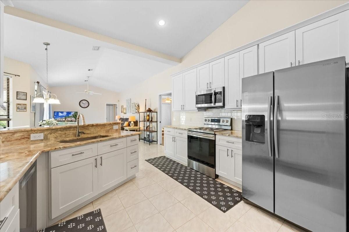 Kitchen - 2656 SADDLEWOOD LN, PALM HARBOR