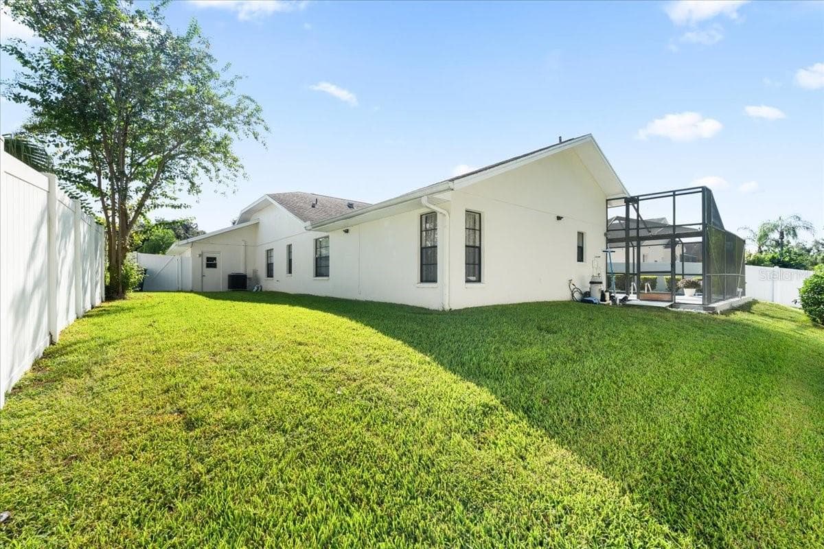 Backyard - 2656 SADDLEWOOD LN, PALM HARBOR
