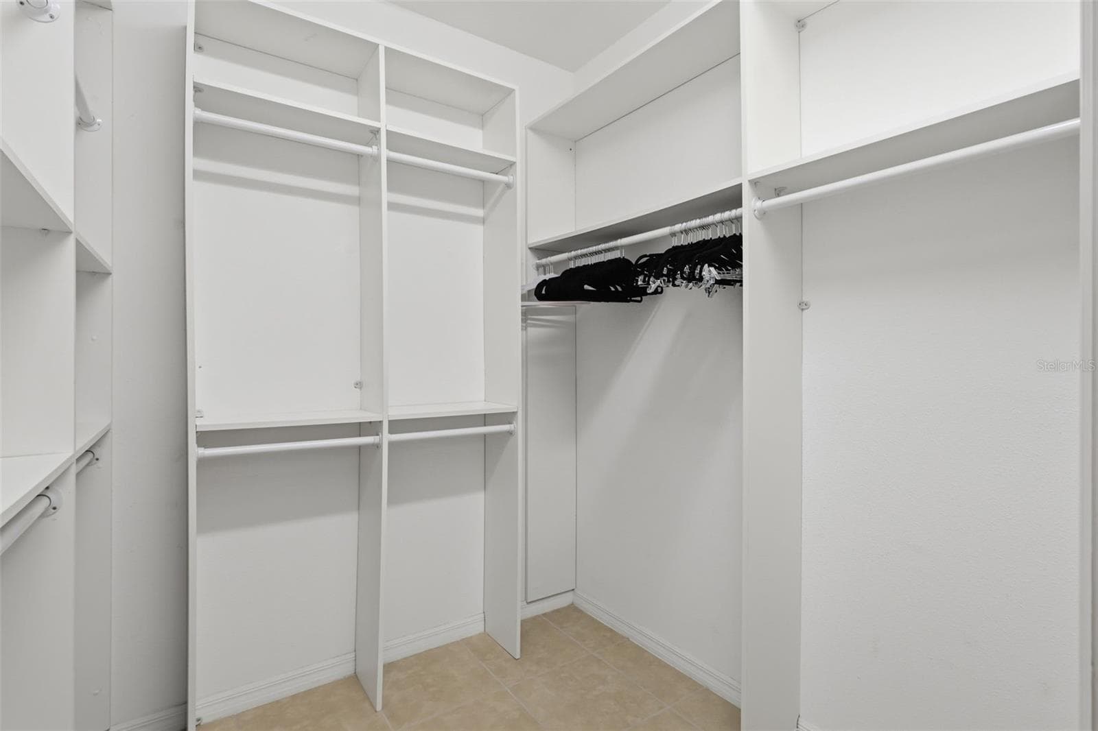 Primary Bedroom Closet - 902 TIDAL POND DR, GROVELAND