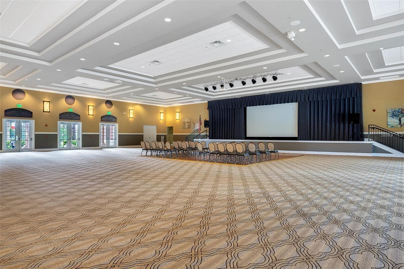 Grand Ballroom - 902 TIDAL POND DR, GROVELAND