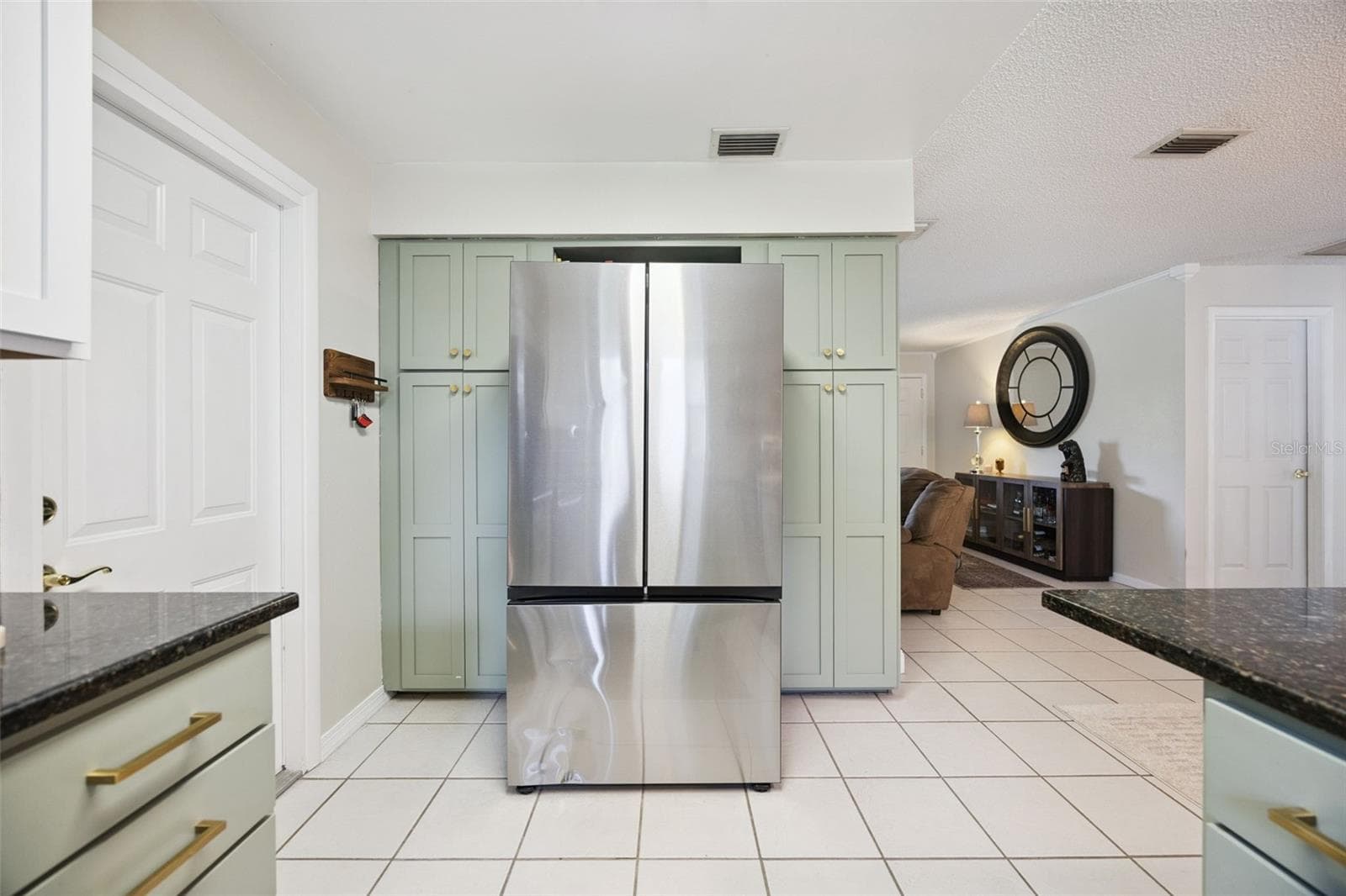 Single Family Residence at 4628 S SHORE RD, ORLANDO, photo 18 of 57