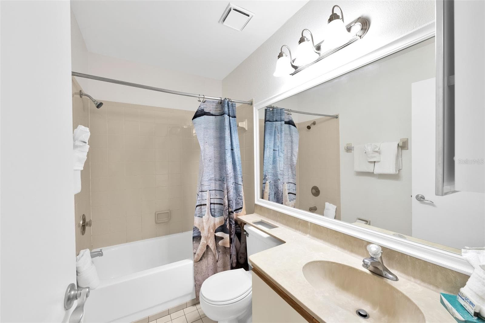 Condo - Hotel at 4401 46 AVE W AVE W #201, BRADENTON, photo 6 of 35