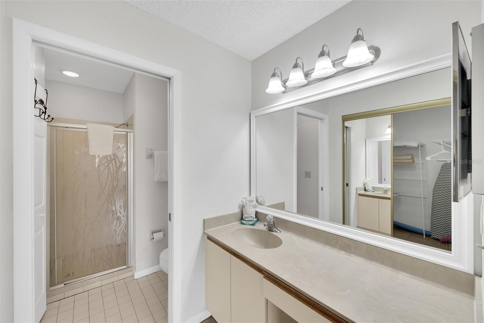 Condo - Hotel at 4401 46 AVE W AVE W #201, BRADENTON, photo 24 of 35