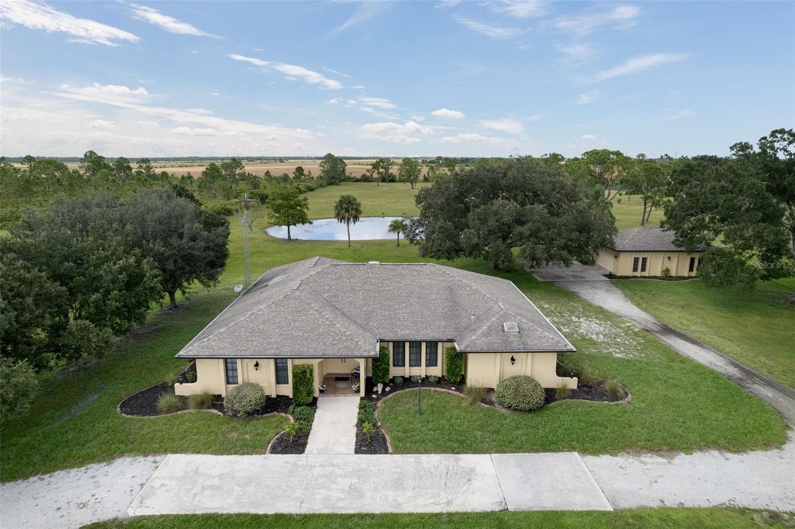 17800 WOOD PATH CT