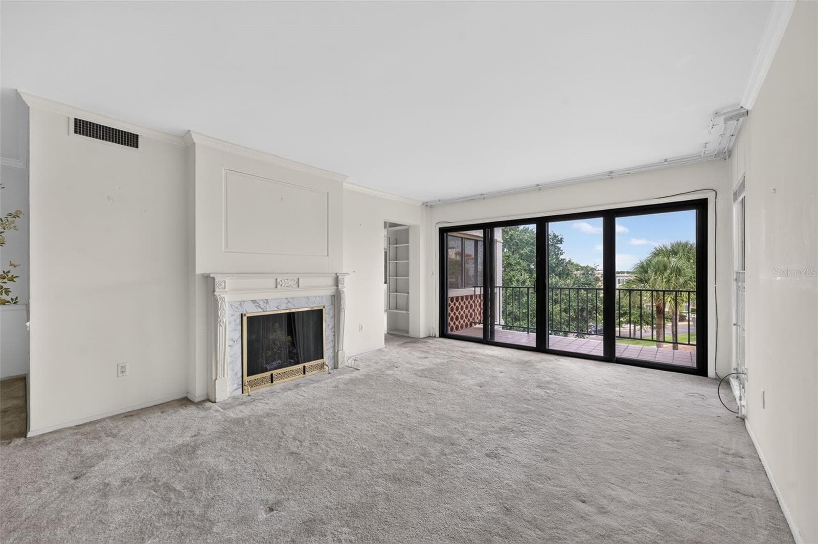 Condominium at 100 S INTERLACHEN AVE #401, WINTER PARK, photo 5 of 25
