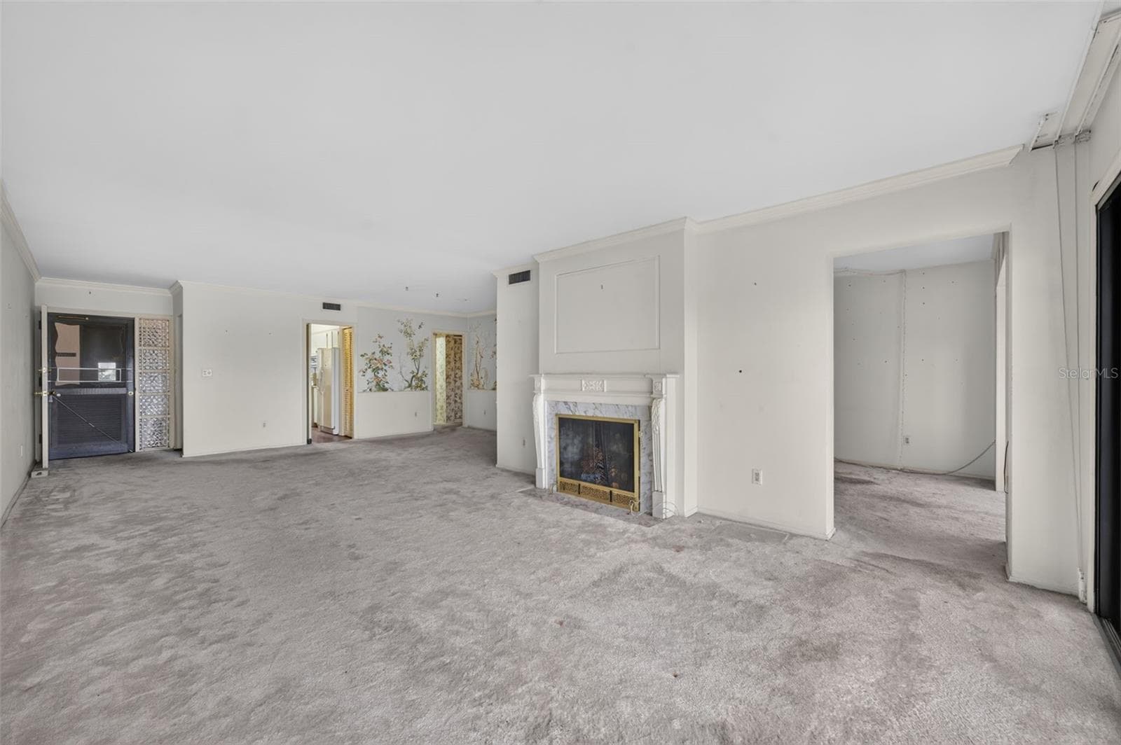 Condominium at 100 S INTERLACHEN AVE #401, WINTER PARK, photo 6 of 25