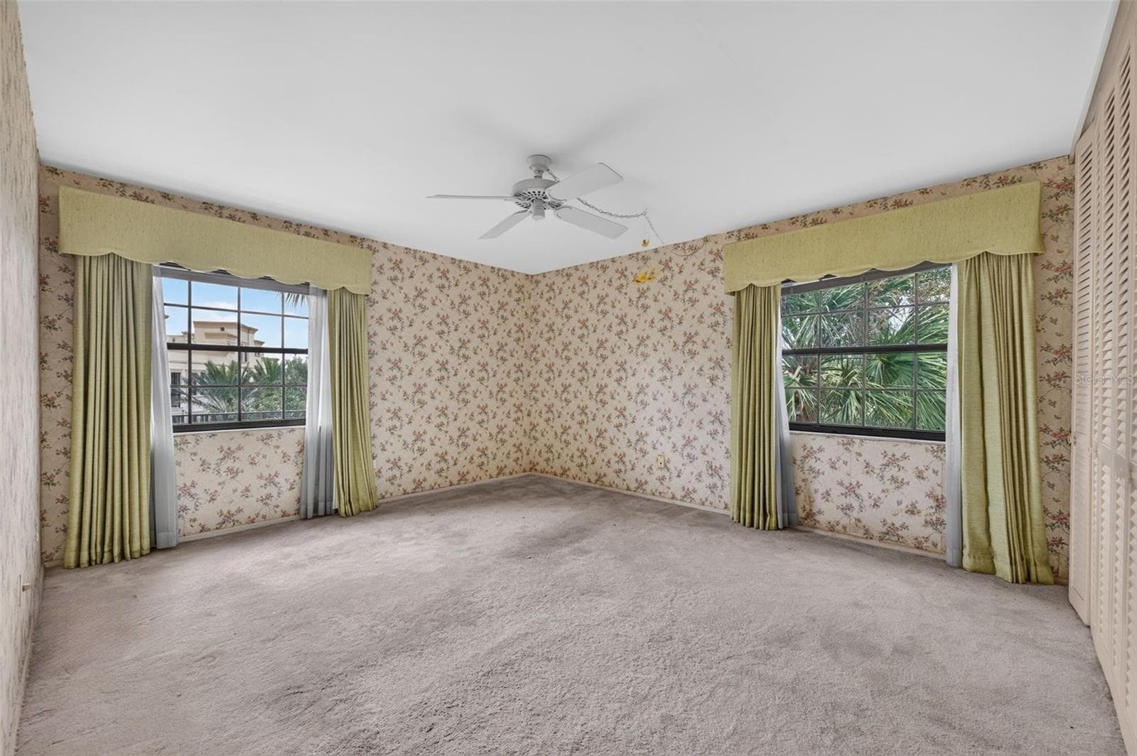 Primary Suite with tree top views - 100 S INTERLACHEN AVE #401, WINTER PARK