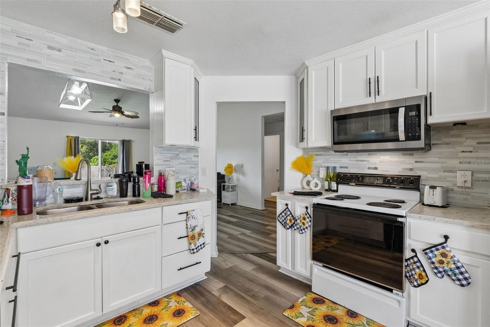 Single Family Residence at 2204 BRIDGEWOOD TRL, ORLANDO, photo 14 of 27