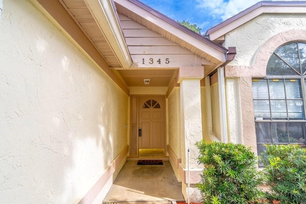 Single Family Residence at 1345 TINDARO DR, APOPKA, photo 4 of 51