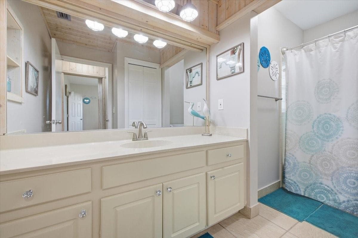 Secondary Bath - 1801 ORCHID CT, SUN CITY CENTER