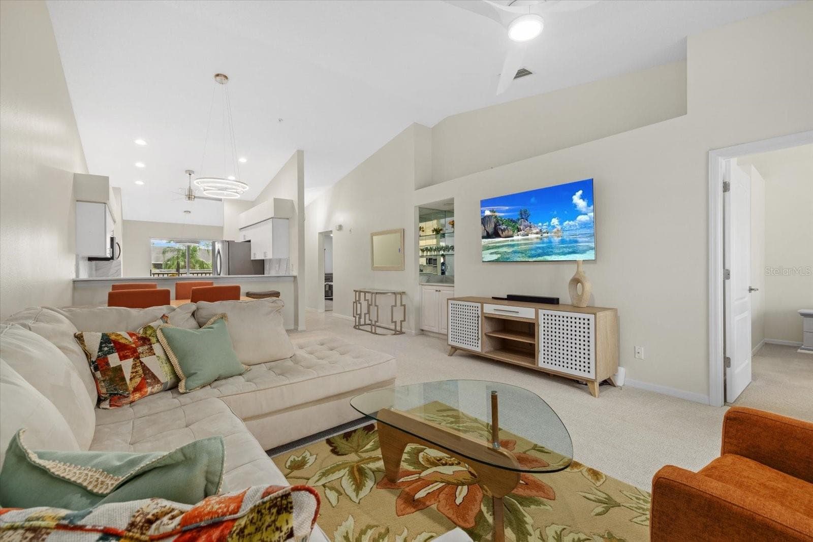 Living Room - 9580 HIGH GATE DR #1822, SARASOTA