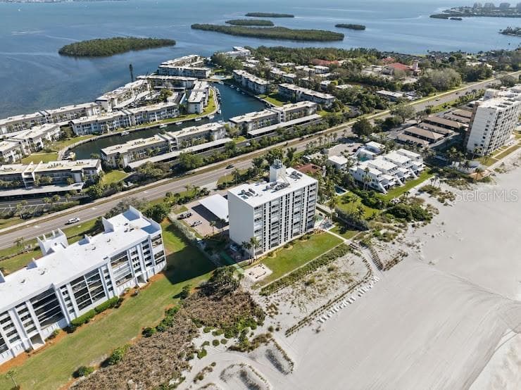 Condominium at 4485 GULF OF MEXICO DR #402, LONGBOAT KEY, photo 24 of 51