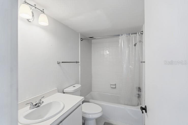 Condominium at 4485 GULF OF MEXICO DR #402, LONGBOAT KEY, photo 32 of 51