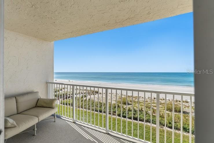 Condominium at 4485 GULF OF MEXICO DR #402, LONGBOAT KEY, photo 34 of 51