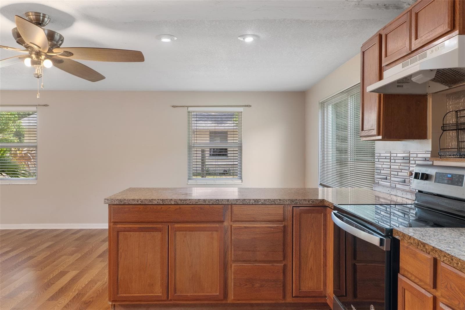 Single Family Residence at 7741 E SPANISH TRL, FLORAL CITY, photo 15 of 38