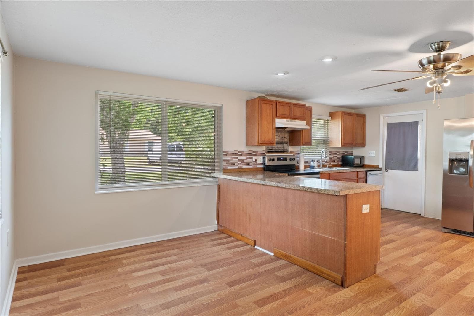 Single Family Residence at 7741 E SPANISH TRL, FLORAL CITY, photo 16 of 38