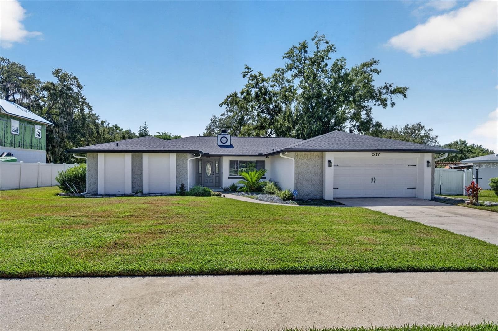 517 GARDEN HEIGHTS DR