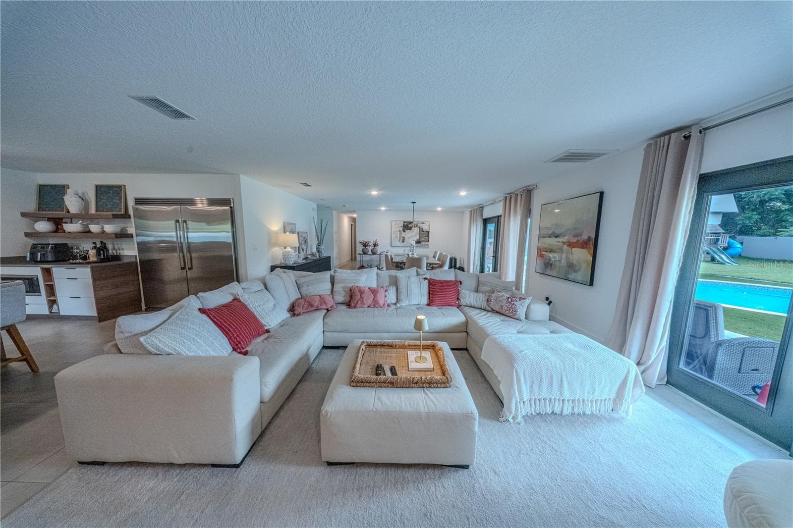 Single Family Residence at 9197 BAY HILL BLVD, ORLANDO, photo 3 of 27