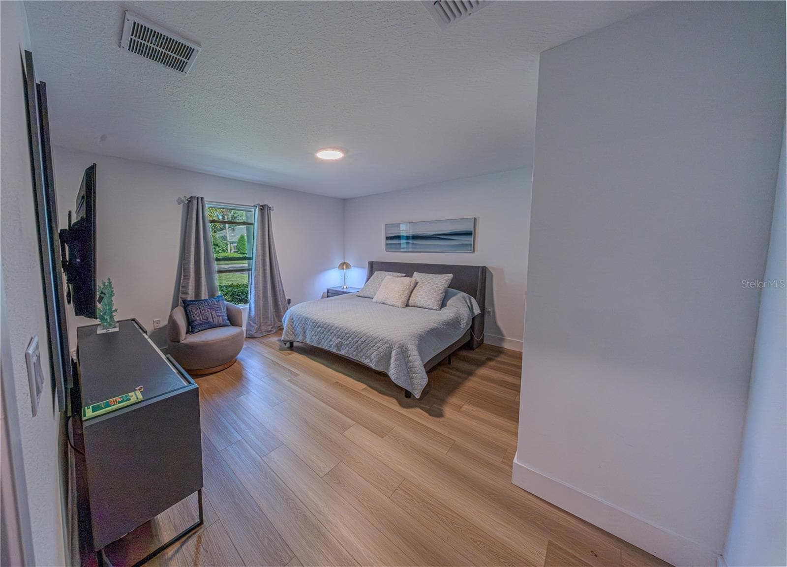 Single Family Residence at 9197 BAY HILL BLVD, ORLANDO, photo 17 of 27
