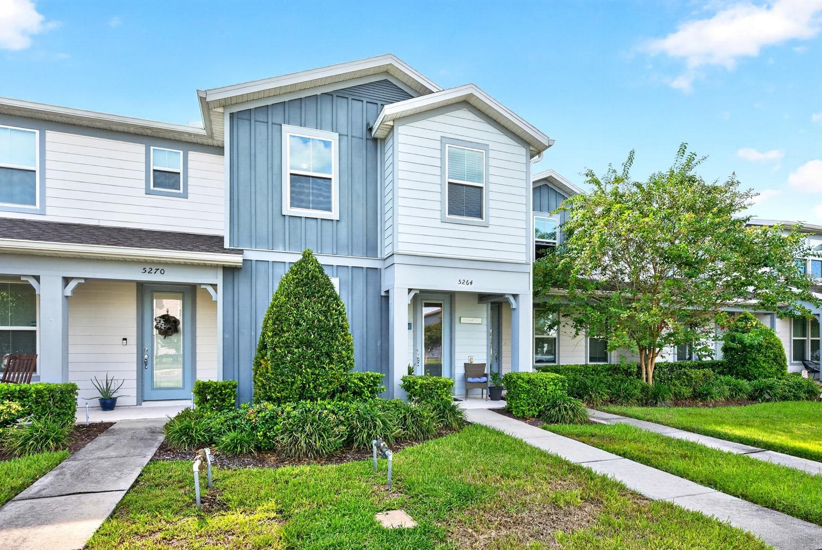 This townhome offers 1,809 square feet of thoughtfully designed living space - 5264 SAPLING SPROUT DR, ORLANDO