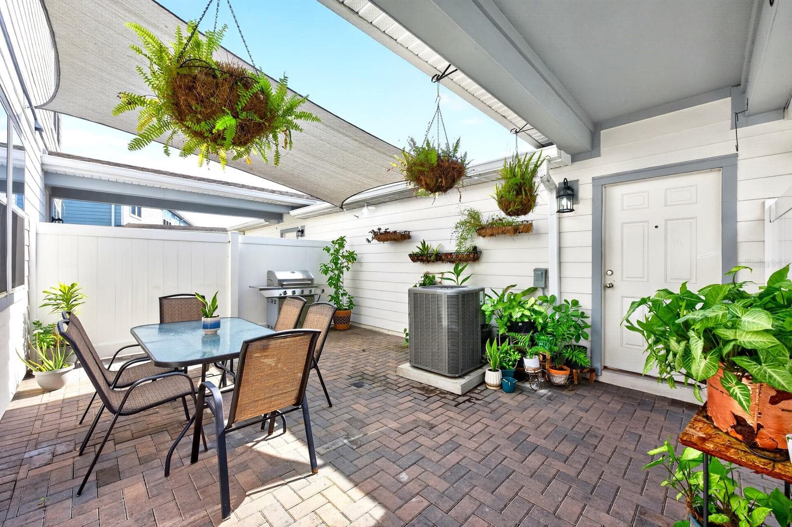 AMAZING PRIVATE PATIO! - 5264 SAPLING SPROUT DR, ORLANDO