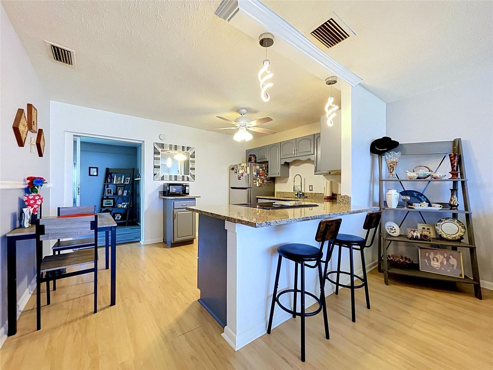 Single Family Residence at 1520 BELLE GLADE AVE, SUN CITY CENTER, photo 4 of 73
