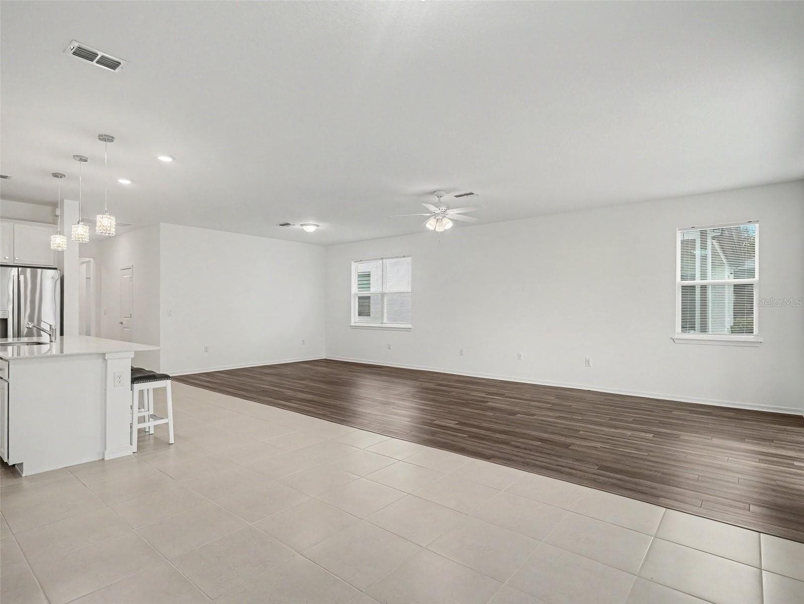 Single Family Residence at 14180 SAMOA HILL CT, RIVERVIEW, photo 6 of 23