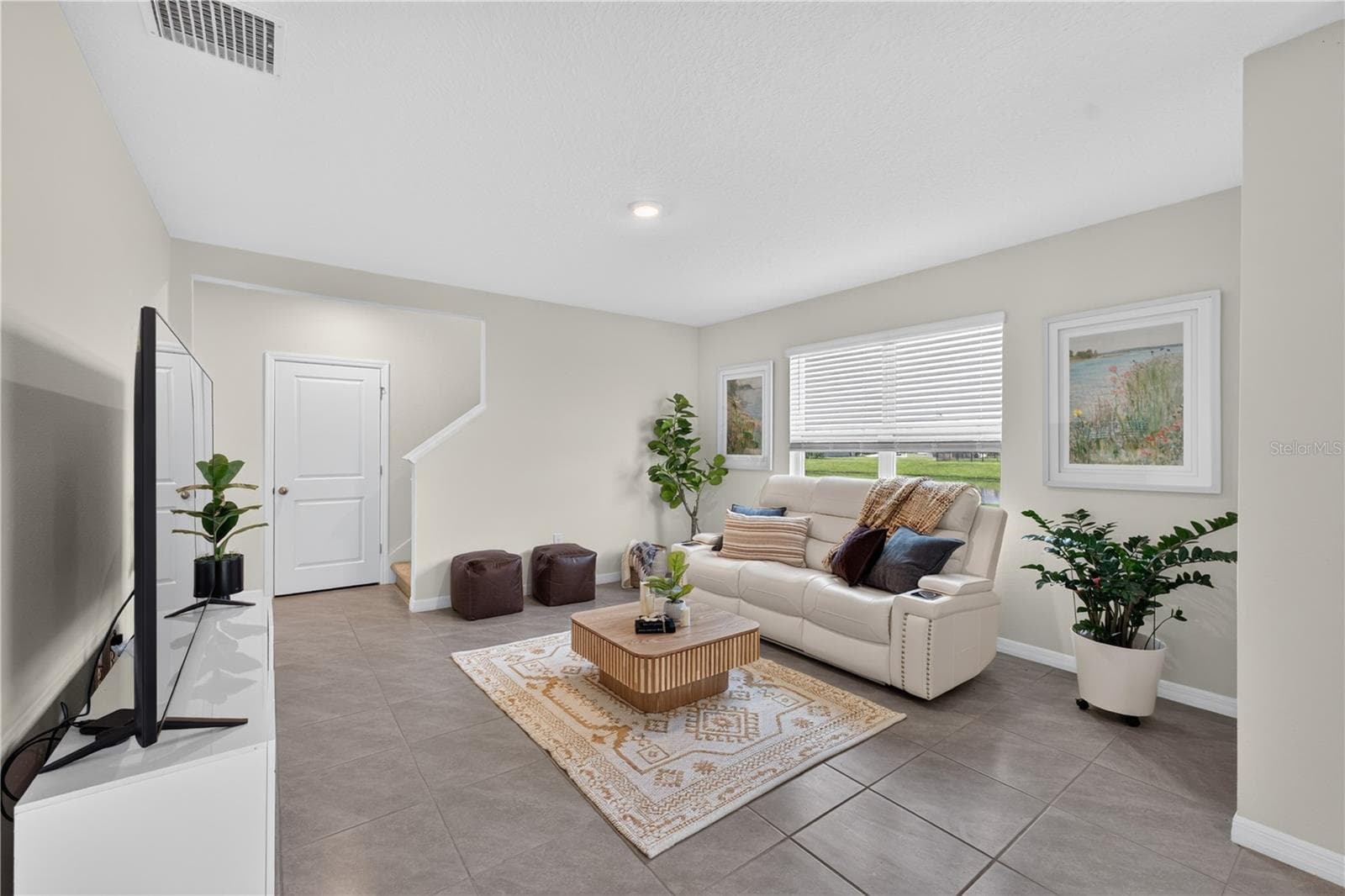 Single Family Residence at 8379 ENDER HILLS DR, WESLEY CHAPEL, photo 2 of 41