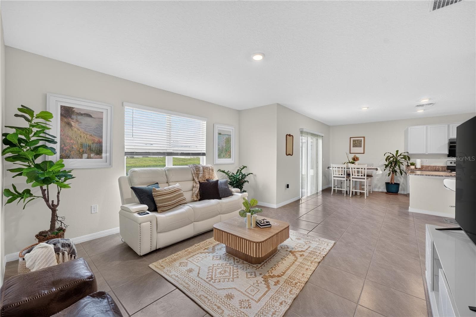 Single Family Residence at 8379 ENDER HILLS DR, WESLEY CHAPEL, photo 4 of 41
