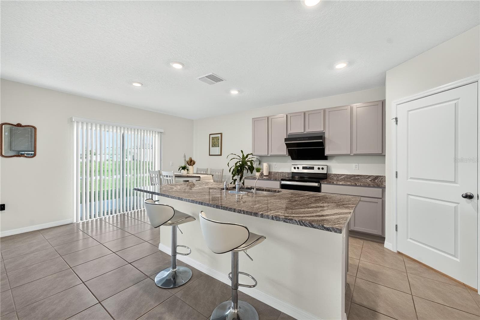 Single Family Residence at 8379 ENDER HILLS DR, WESLEY CHAPEL, photo 5 of 41